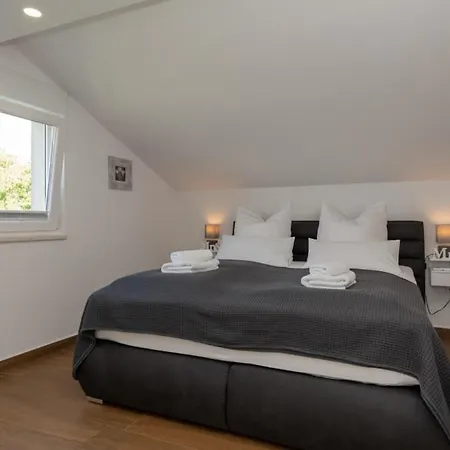 Anteo-split By Guide Villa