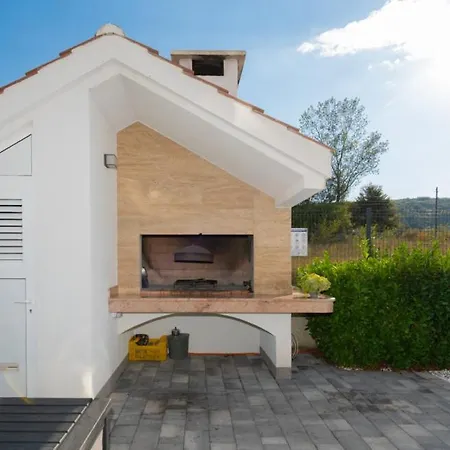 Anteo-split By Guide Villa